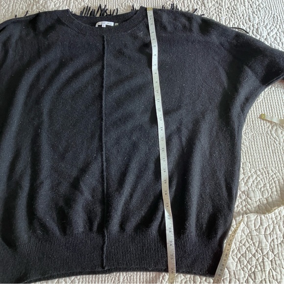 Like New Minnie Rose black cashmere sweater w/fringed arms & back - Picture 12 of 12